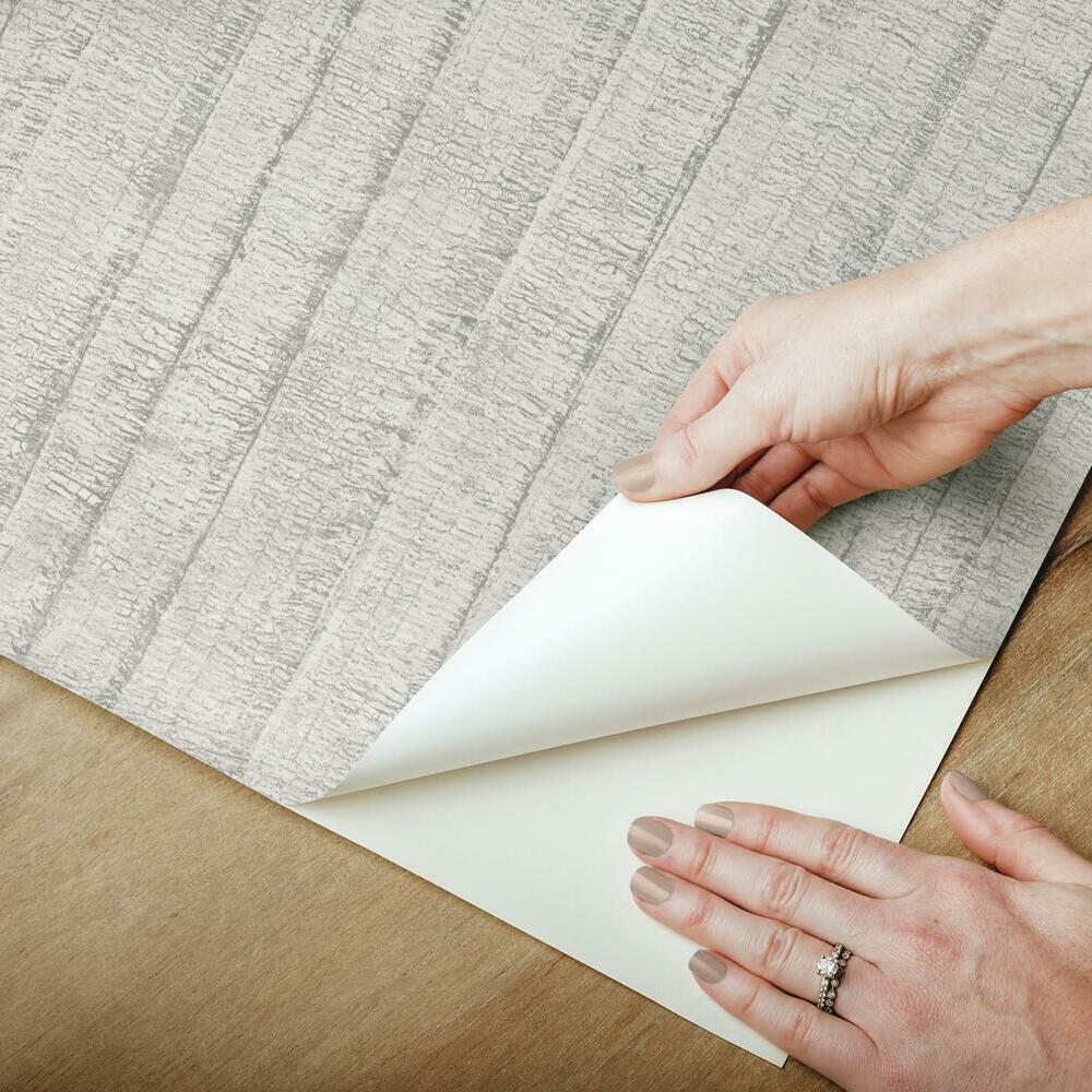 Crackled Stria Faux Texture Peel and Stick Wallpaper